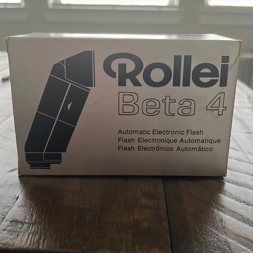 Rollei Beta 4 Automatic Electronic Flash Hotshoe Mount Swivel Head Vintage